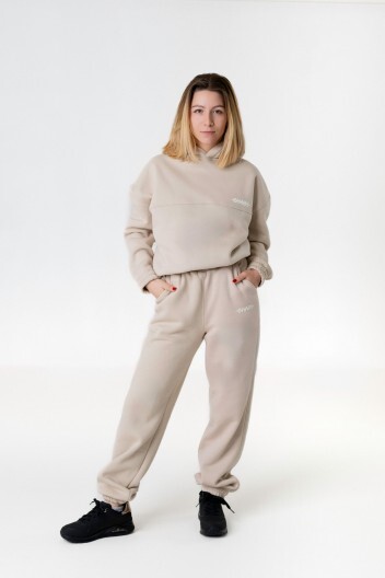 TRENIRKA SILKY SMOOTH BEIGE - SILKY SAND EDITION- bež barva